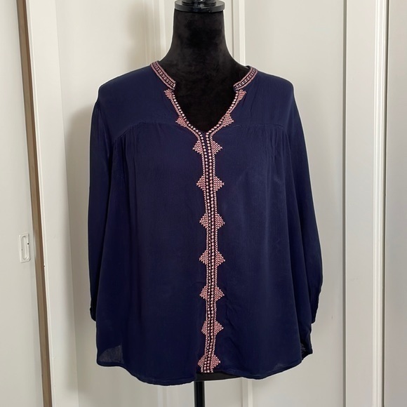 Lumiere Tops - Lumiere embroidered rayon peasant top size L